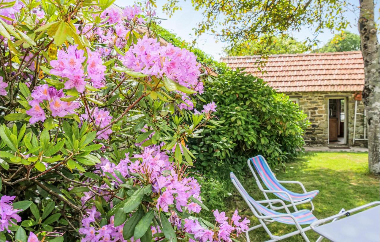 Stunning Home In Quettehou With Wifi Extérieur photo