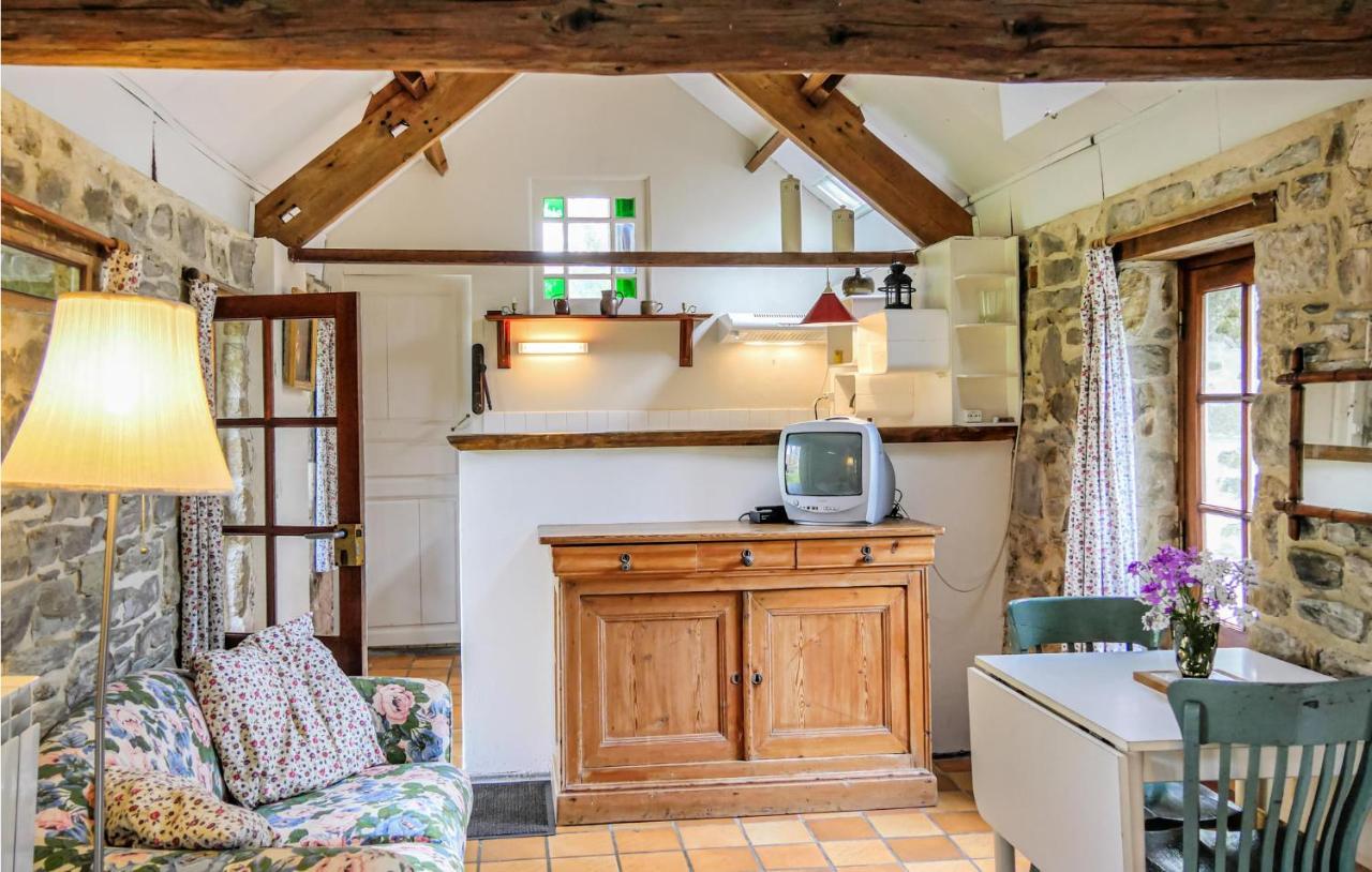 Stunning Home In Quettehou With Wifi Extérieur photo
